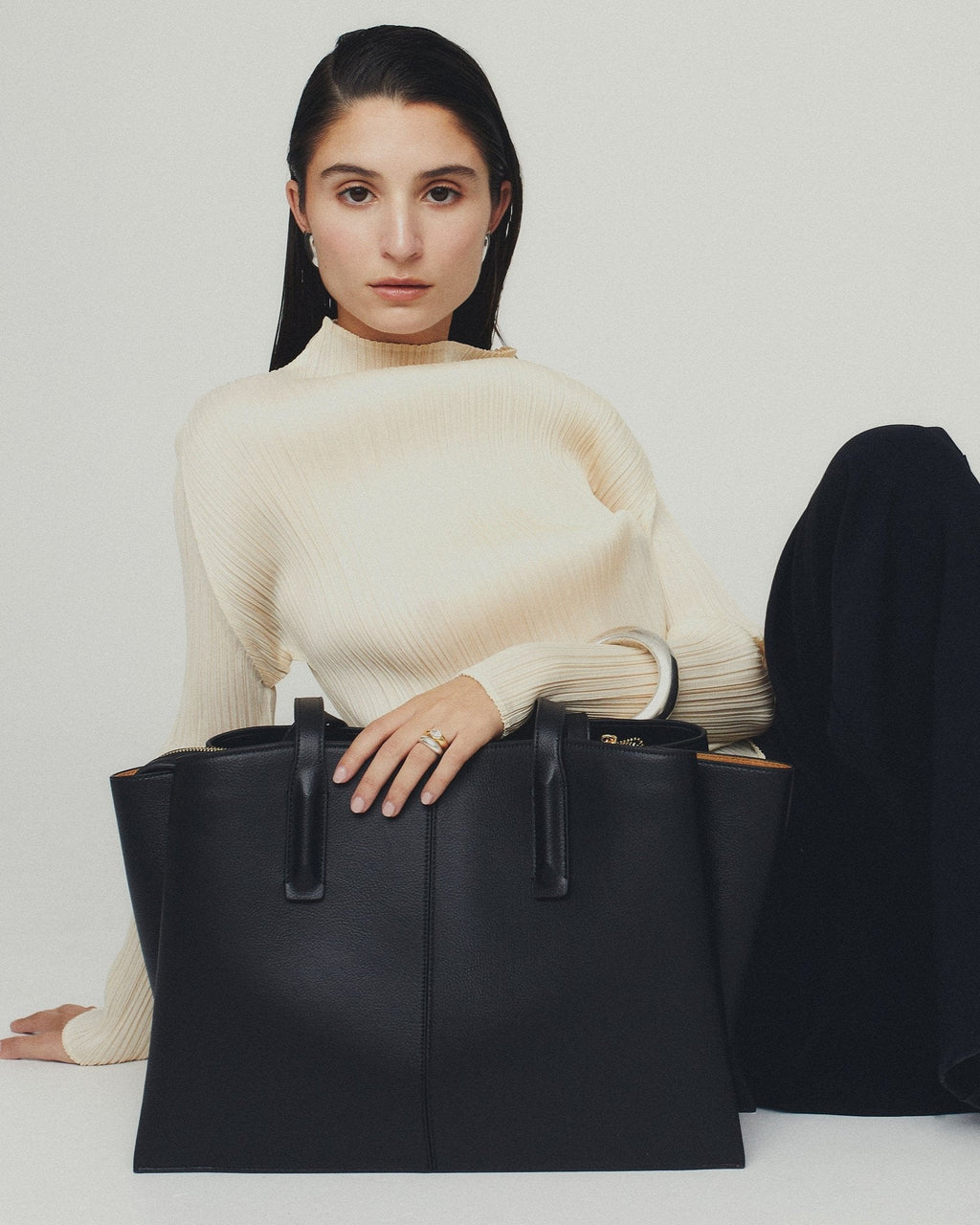 The Essential Tote - Black